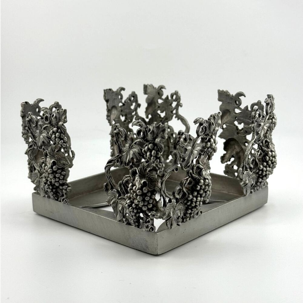 Scents & Accents 1998 Fine Pewter Candle Holder Made in USA Grapevine
